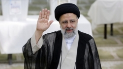 من سيتسلم سلطات الرئيس الإيراني في حال وفاته؟